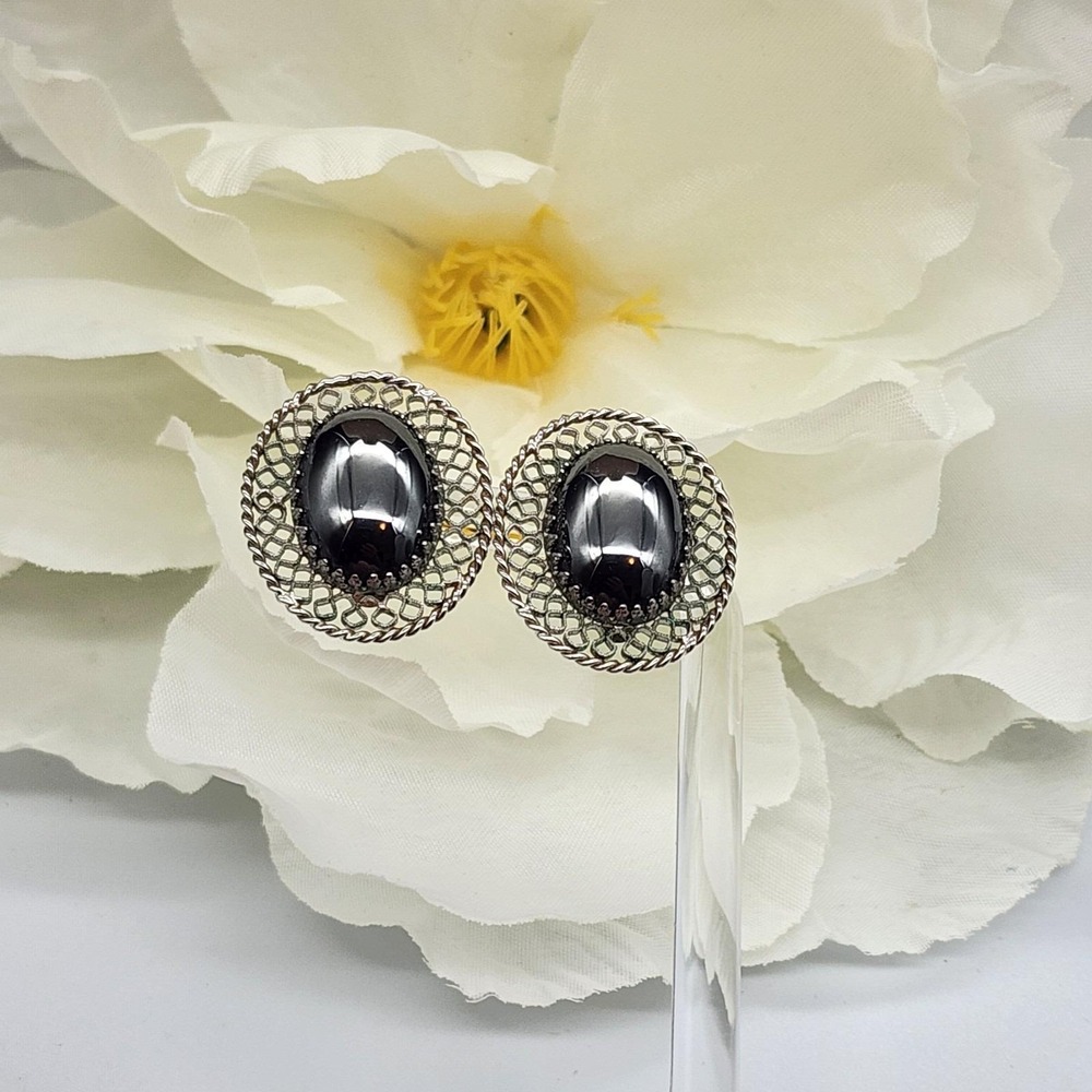 Vintage WHITING & DAVIS Clip on Earrings with Hematite Cabochon
